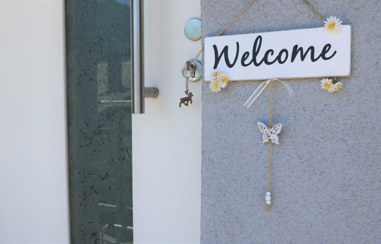 Apartment Olivia Ciginj ภายนอก รูปภาพ
